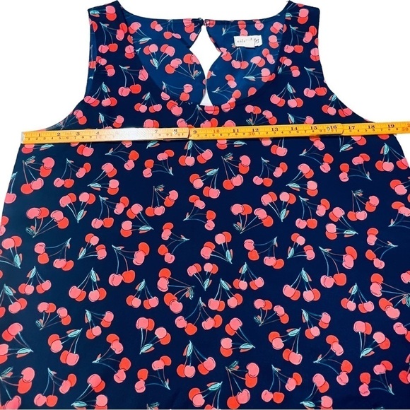 Maison Jules Sleeveless Women’s Cherry layered scalloped hem top Navy medium - Picture 9 of 12